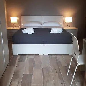 Park 3*, Casarile Italia
